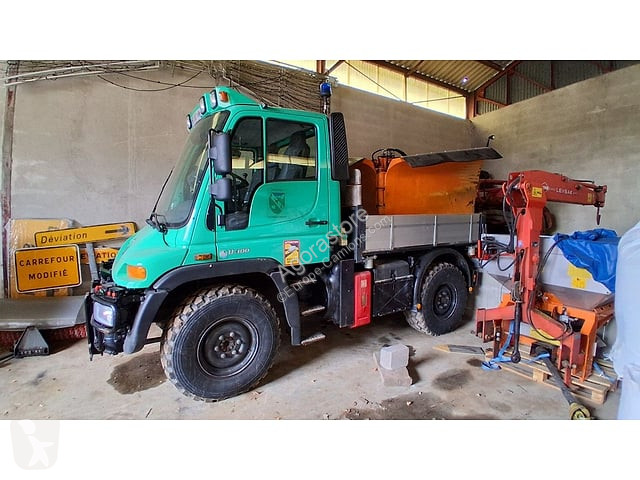 Mercedes UNIMOG truck
