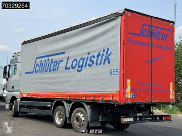 MAN tautliner truck