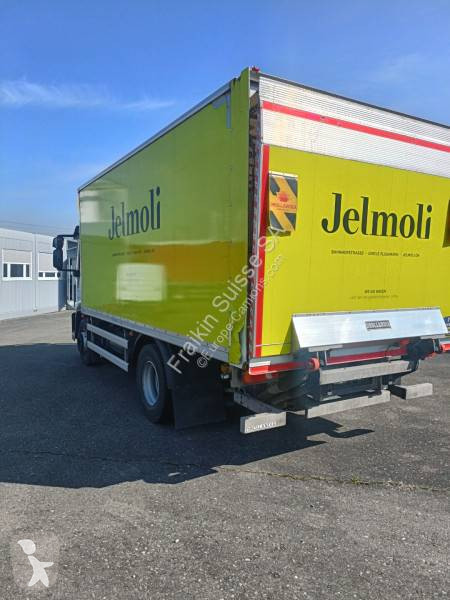 شاحنة Iveco 160 E 21