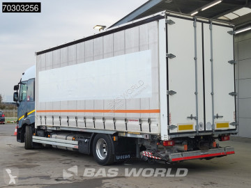 Renault tautliner truck