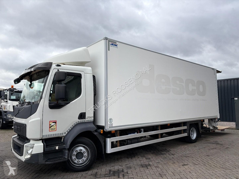 Kamion Volvo 250 + 12t + 6cyl + BOX 7.28 + EURO...