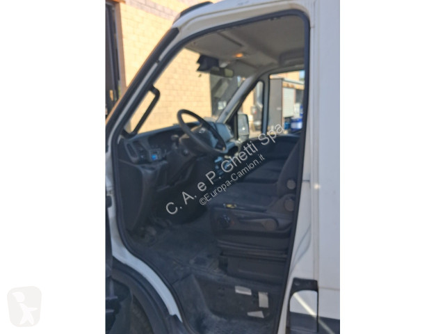 Iveco Daily 35C17 truck