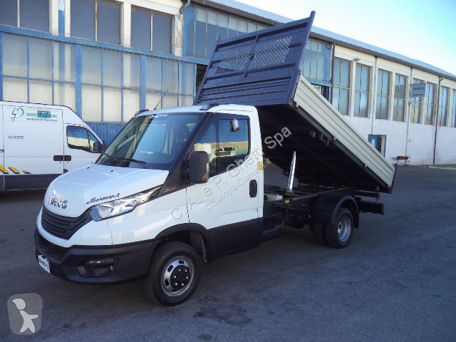 Iveco Daily 35C14 truck