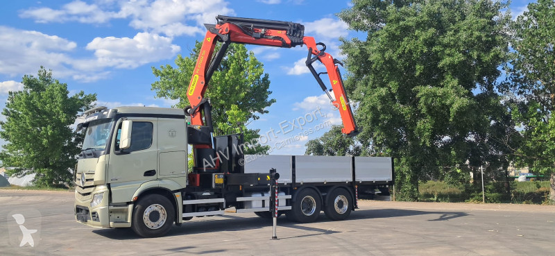 Kamion Mercedes 2542