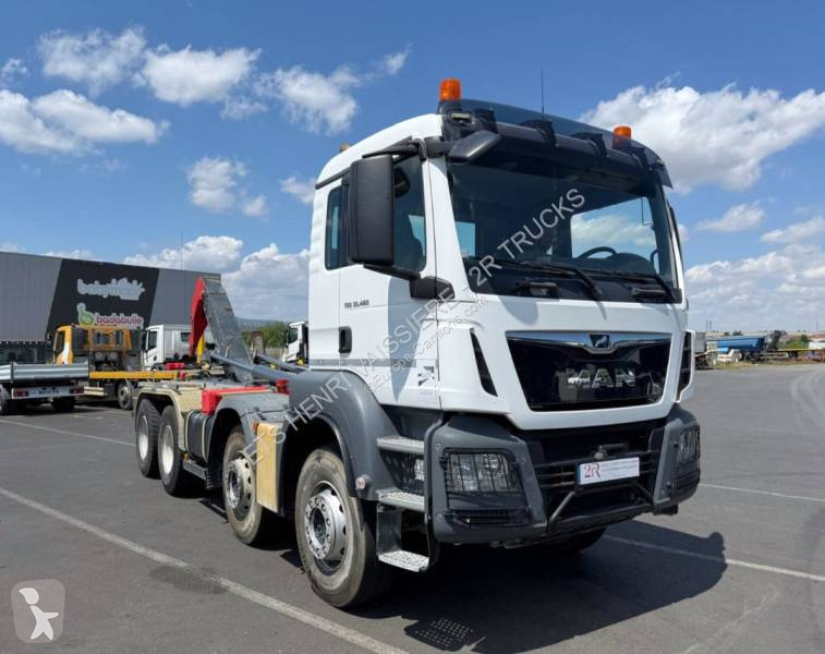 MAN 32.460 truck