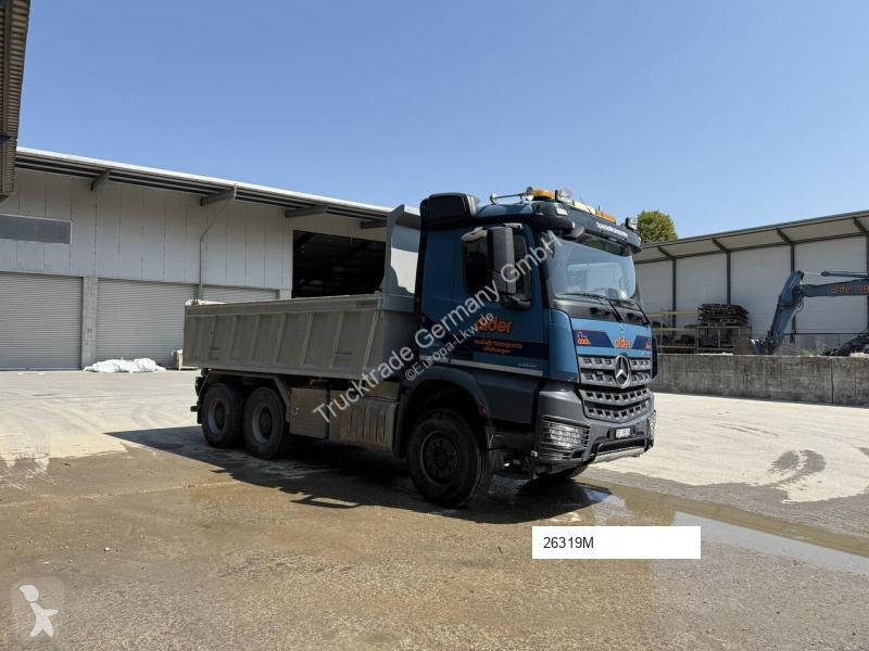Kamion Mercedes 2851 6x4