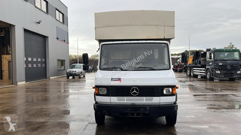 Kamion Mercedes 814 (POMPE MANUELLE / MANUAL...