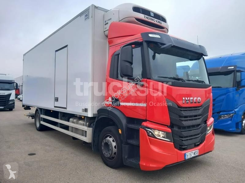 Iveco AD190E34S/P + THERMOKING T1000R truck