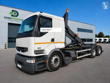 Renault hook arm system truck