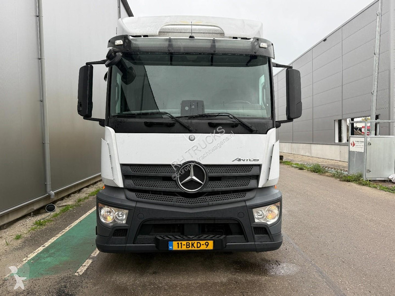Kamion Mercedes 2124 4x2 EURO 6 + BOX 8,60...