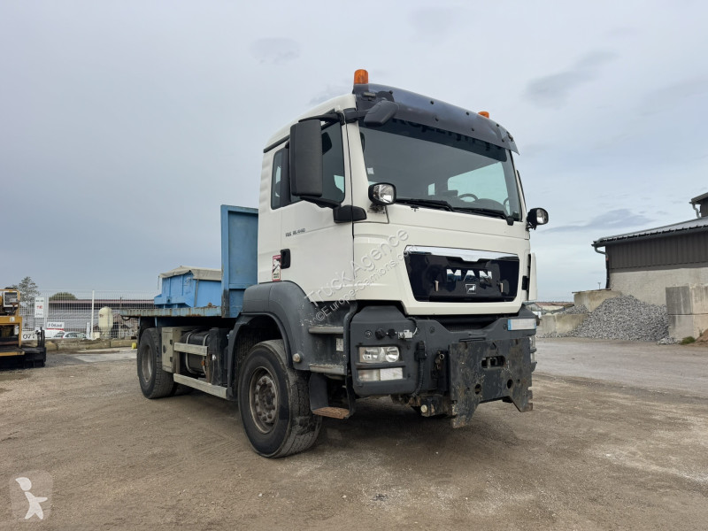 MAN  truck