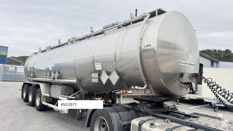 Burg chemical tanker truck