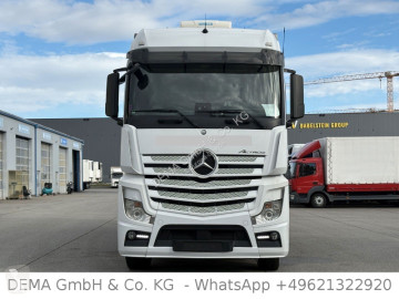 Mercedes tarp truck