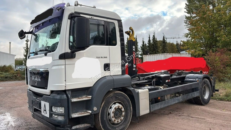 MAN 18.360 truck
