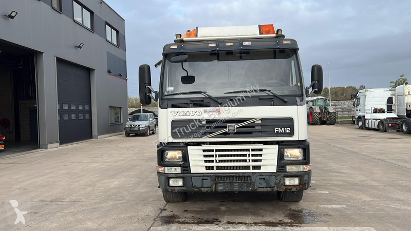 Kamion Volvo - 420 (MANUAL GEARBOX / BOITE...