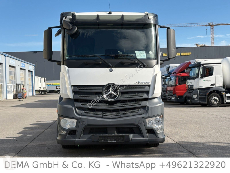 شاحنة Mercedes...