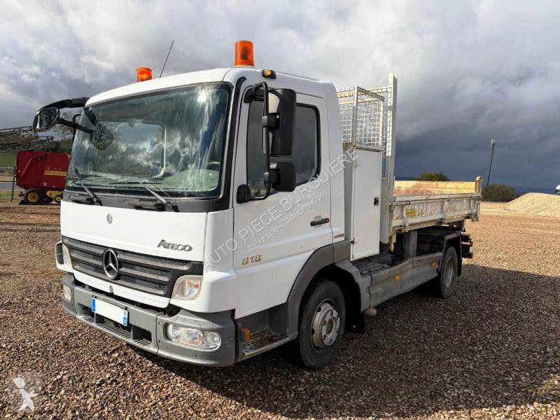 Lastbil Mercedes 818