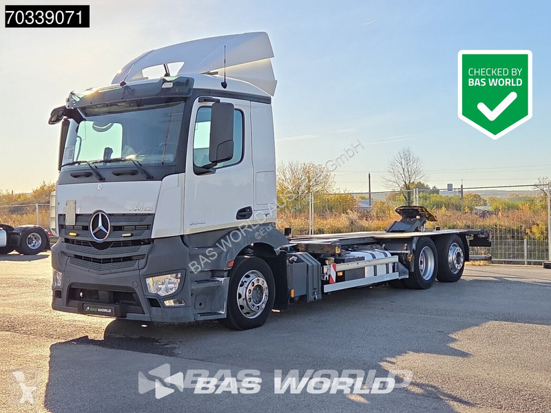 Kamion Mercedes 2540 6X2 Wechselbrücke BDF...