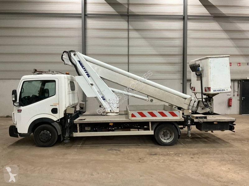 Kamion Renault 120 + multitel mt202