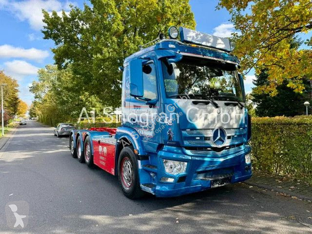 Kamion Mercedes 3243/8x2/HIAB XR24/Lenk +...