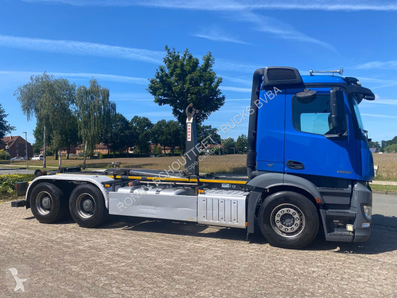 Kamion Mercedes 2658 L