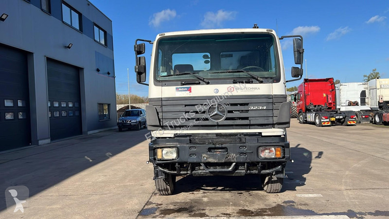 Kamion Mercedes SK (V6 / BOITE MANUELLE / LAMES...