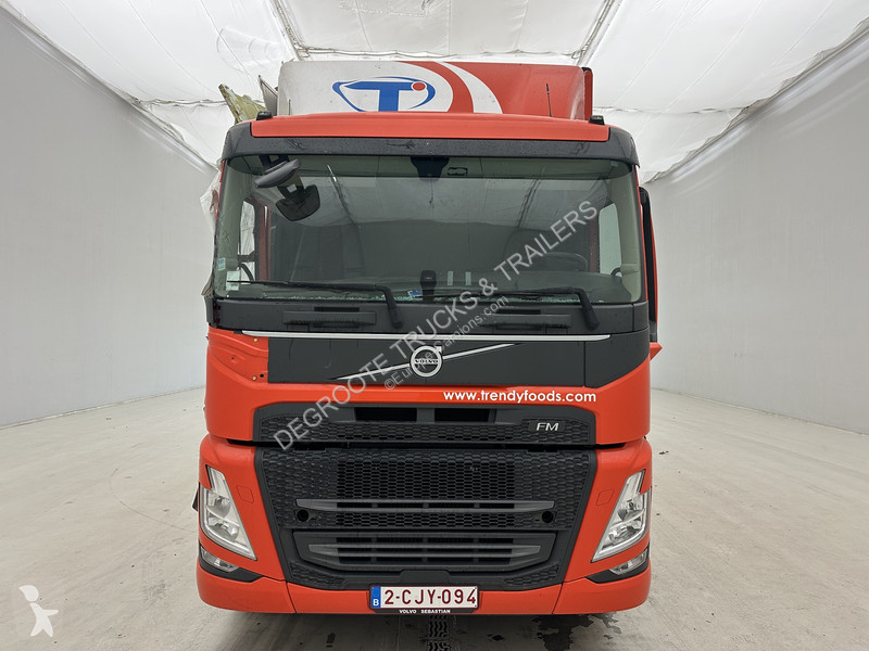 Kamion Volvo 420 - 6x2