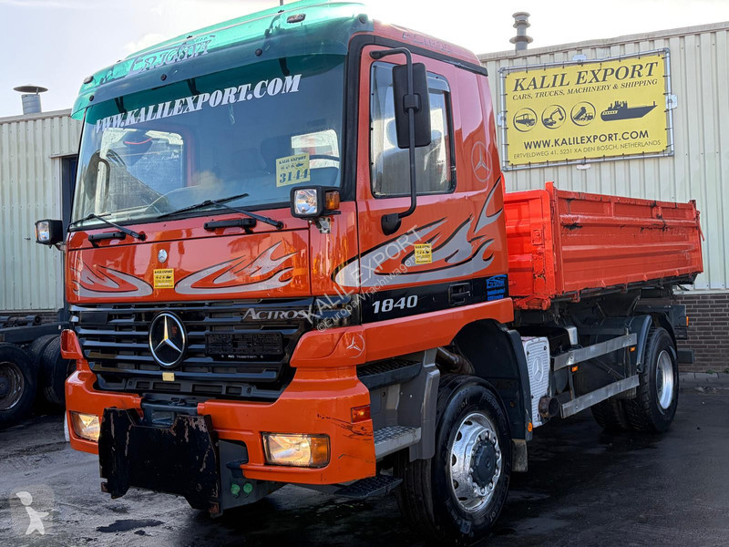 Vrachtwagen Mercedes 1840 Kipper - 4x4 - Manual...