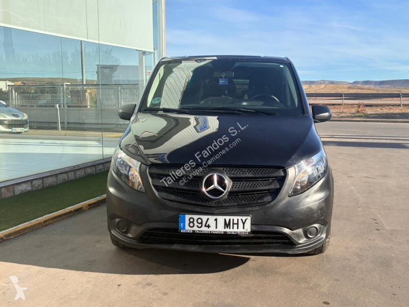 Lastbil Mercedes VITO 114
