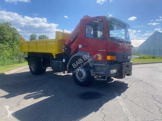Vrachtwagen Mercedes 1828