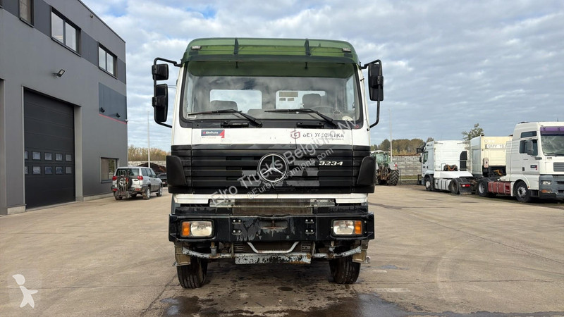 Vrachtwagen Mercedes SK (V6 / BOITE MANUELLE /...