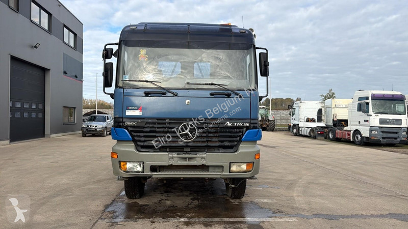 Teherautó Mercedes 3343 (6X6 / V6 / LAMES /...