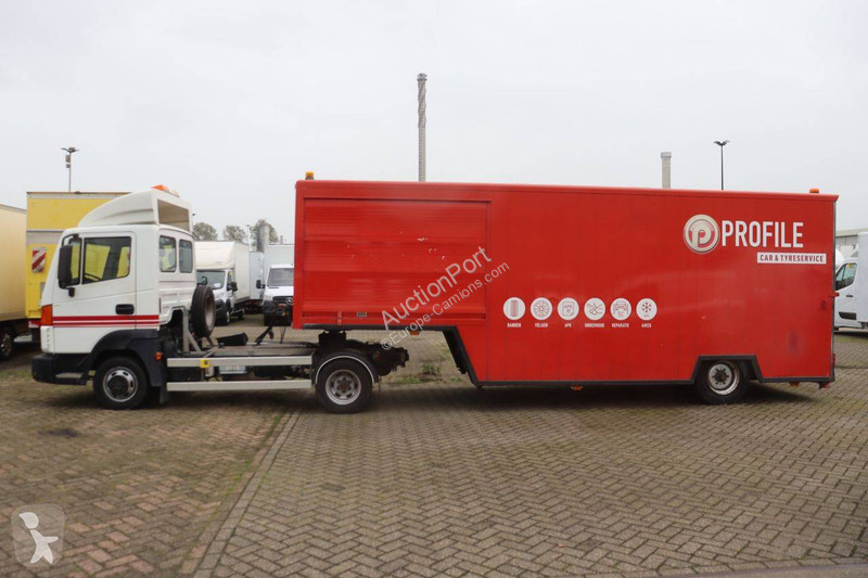 Vrachtwagen Nissan