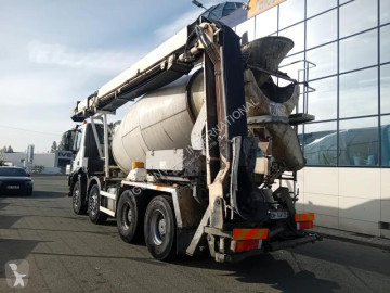 Iveco concrete mixer concrete truck