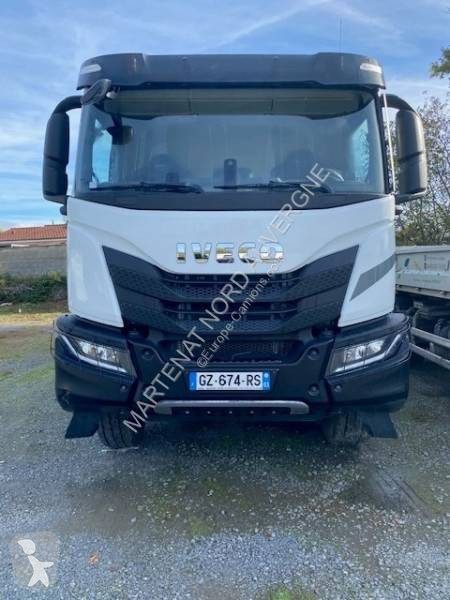 Iveco AD360X42BZ concrete