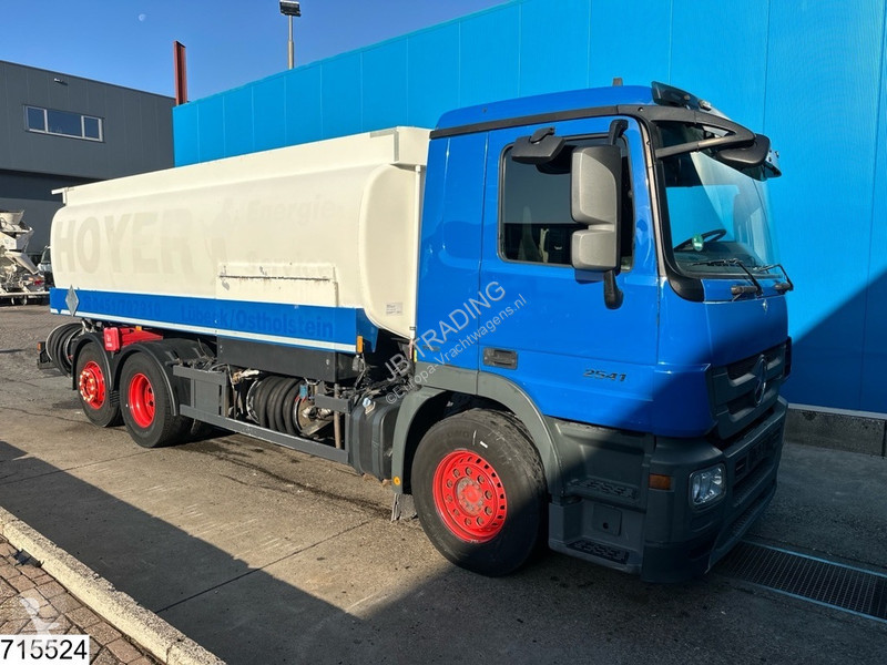 Teherautó Mercedes 2541 EURO 5, 21.000 Liter, 4...