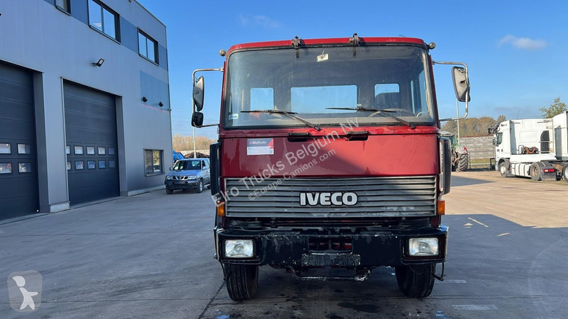 Lastbil Iveco 180 - 23 (V8 / MANUAL PUMP /...