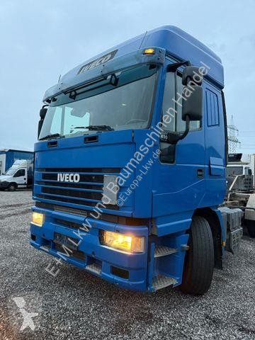 Teherautó Iveco LD 260E43 6x2 Fahrgestell