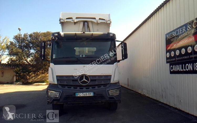 Vrachtwagen Mercedes n/c