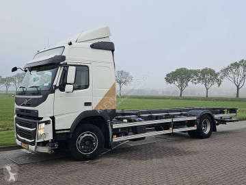 Vrachtwagen Volvo NL FM 330 Globetrotter truck BDF