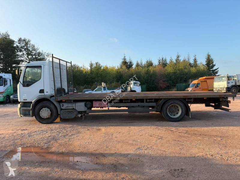 Teherautó Renault 320 DCI