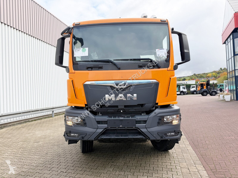 شاحنة MAN TGS 41.440 8x4 BB CH TGS 41.440 8x4...