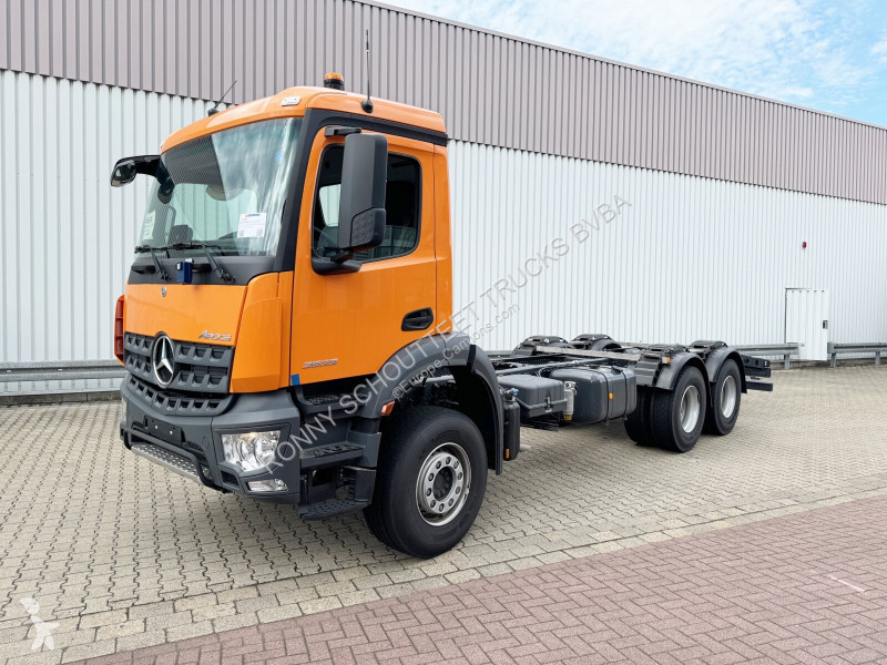 Camion Mercedes Arocs 2633 6x4, Automatik, 2x...