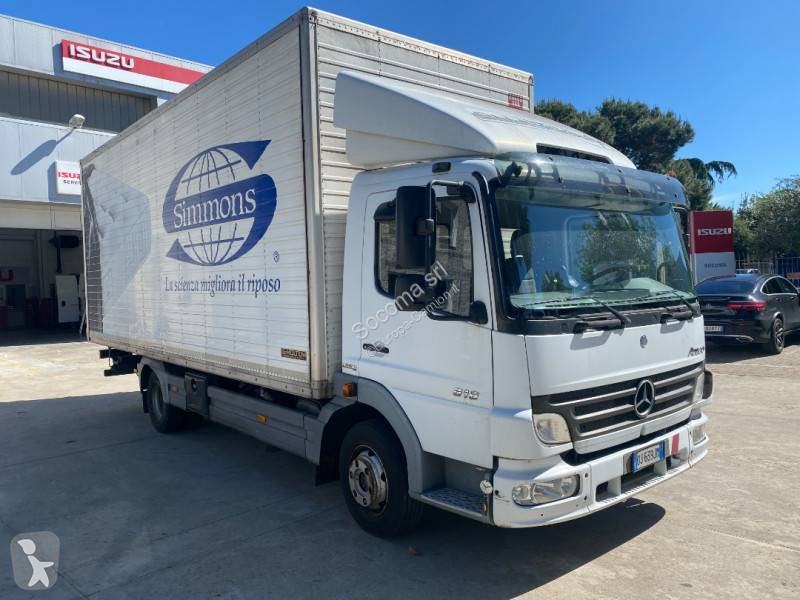 Mercedes Atego 818