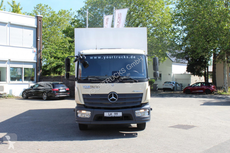 Kamion Mercedes 1523 Koffe 6,7m LBW Seitentür...