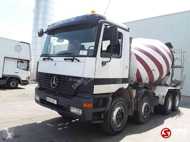 Camion Mercedes 3235