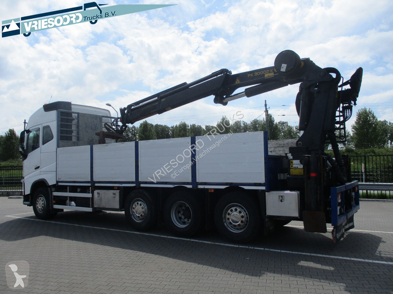 Camion Volvo 24V3C