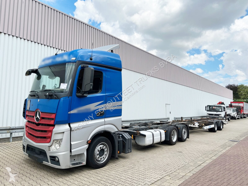 Camion Mercedes Actros 2542 L/nR 6x2 Actros...