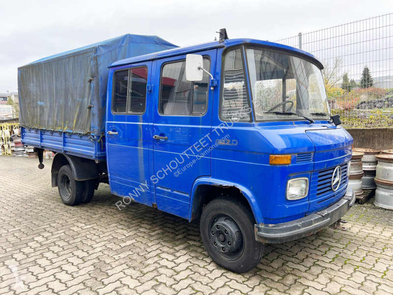 Vrachtwagen Mercedes L 407 D 4x2 Doka L 407 D...