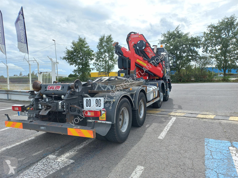 Volvo 8X4 truck